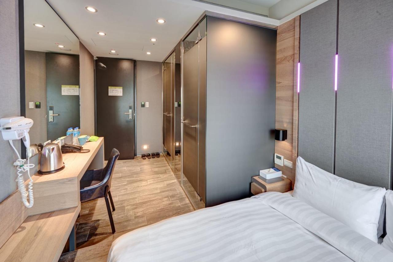 Kiwi Share Hotel Zhongli Buitenkant foto