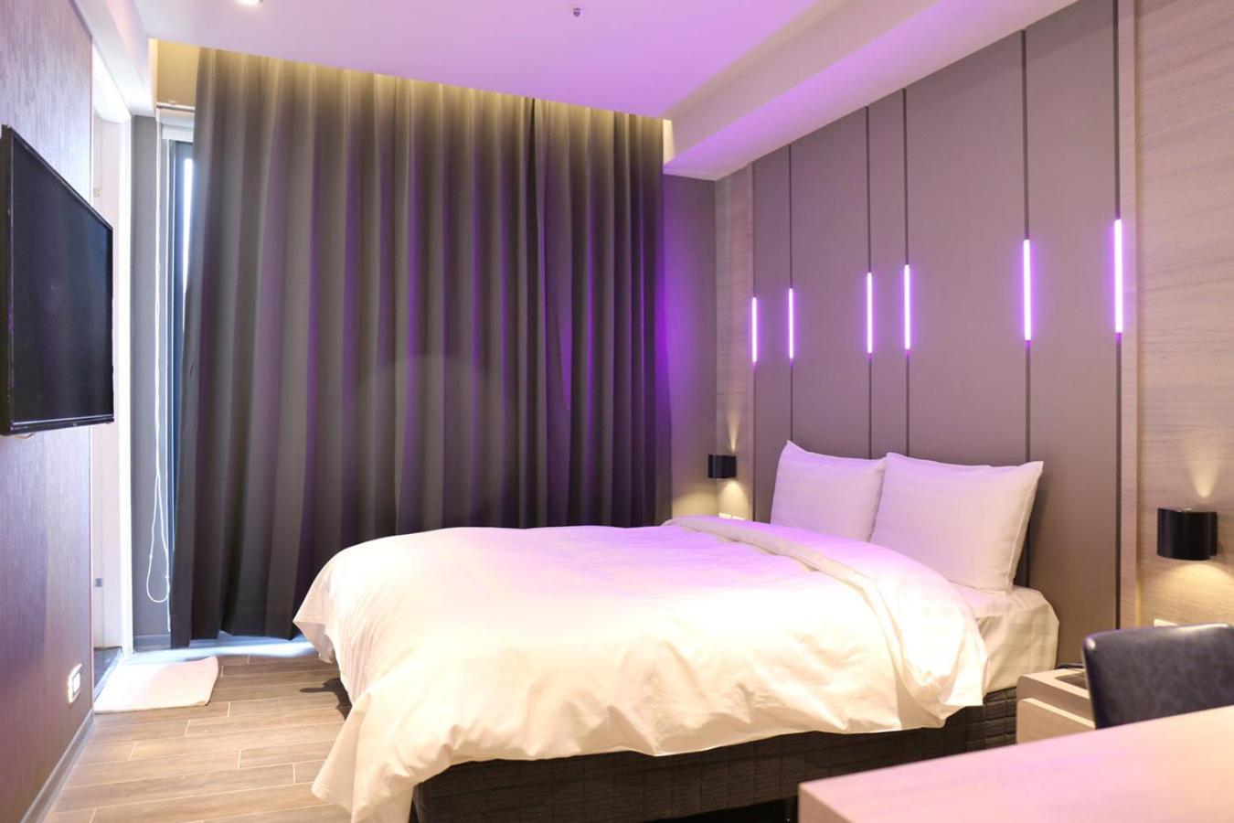 Kiwi Share Hotel Zhongli Buitenkant foto
